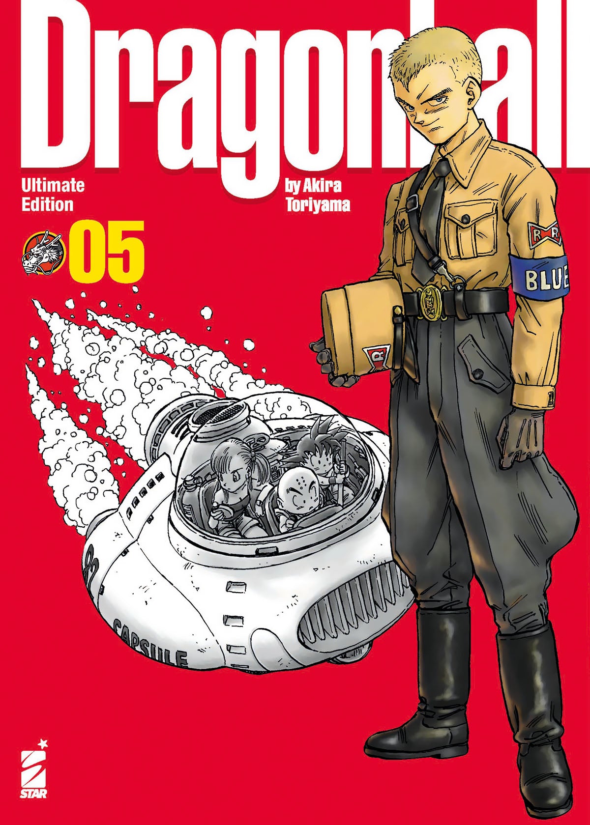 Copertina del manga Dragon Ball Ultimate Edition Vol. 5. Su uno sfondo rosso acceso, a destra si erge un uomo con i capelli biondi rasati (il Generale Blue) in uniforme militare gialla e grigia, con una fascia azzurra recante il logo del Red Ribbon. A sinistra sfreccia un veicolo volante bianco tondeggiante della Capsule Corporation che lascia una scia di fumo bianco; dall'abitacolo di vetro si affacciano in volo Bulma, Goku e Crilin.