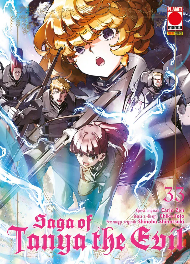Copertina del manga Saga of Tanya the Evil volume 33. Nella parte superiore spicca il volto in primo piano della protagonista Tanya con folti capelli biondi e grandi occhi. Sotto di lei, i membri del battaglione in uniforme militare scura avanzano impugnando fucili nel bel mezzo della battaglia, circondati da spettacolari fulmini ed effetti magici azzurri. In basso campeggia il titolo in grandi lettere fucsia.