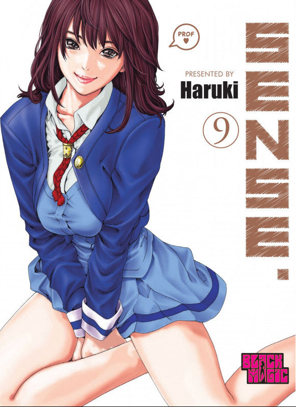 Copertina del manga Sense Vol. 9 di Haruki. L'illustrazione, dal tratto morbido e realistico su sfondo bianco, mostra una seducente ragazza con fluenti capelli castani mossi e un dolce sorriso. La giovane, inginocchiata rivolta verso lo spettatore, indossa una divisa scolastica composta da un blazer blu scuro sbottonato, una camicetta azzurra attillata, una particolare cravatta rossa intrecciata e una gonna a pieghe azzurra. Sulla destra campeggia il titolo dell'opera in grandi caratteri stilizzati marroni.