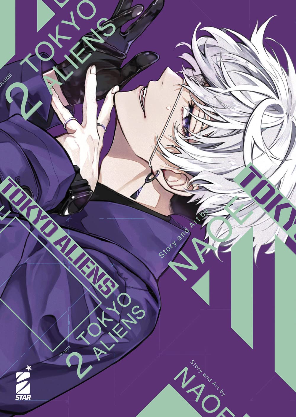 Copertina del manga Tokyo Aliens Vol. 2 (Star Comics). Primo piano ravvicinato di un ragazzo con capelli bianchi e sguardo magnetico su sfondo viola.