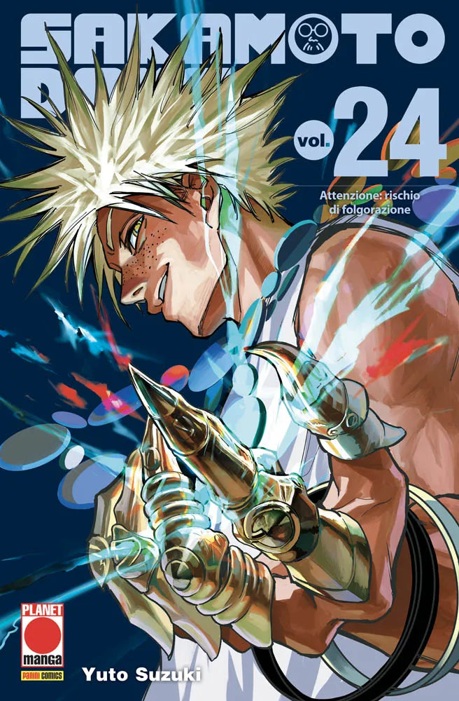 Copertina del manga Sakamoto Days volume 24. Un personaggio dai capelli biondi e sparati sorride mentre impugna guanti metallici che emettono fulmini azzurri.