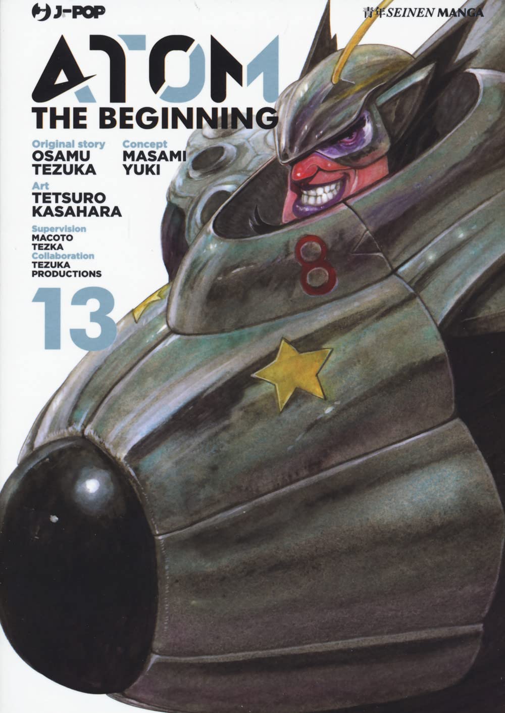 Copertina del tredicesimo volume in italiano del manga 'Atom The Beginning' edito da J-POP Manga. L'illustrazione mostra in primo piano la testa imponente di un robot o mezzo meccanico di colore verde militare scuro decorato con una stella dorata e il numero 8 rosso, con un pilota dal sorriso diabolico visibile all'interno della visiera.