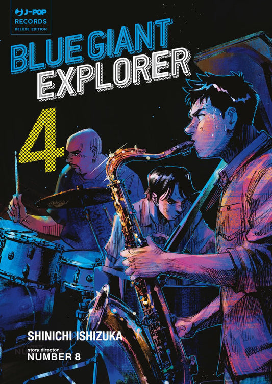 Copertina del manga Blue Giant Explorer Vol. 4 edito da J-POP. Un'illustrazione dal tratto graffiante e dinamico mostra una band jazz che suona dal vivo, illuminata da intense luci al neon sui toni del blu, viola e magenta. In primissimo piano, il protagonista Dai Miyamoto, madido di sudore, suona il suo sassofono con gli occhi chiusi e un'espressione di totale trasporto. Alle sue spalle si intravedono un musicista alle tastiere e un possente batterista calvo. Sulla sinistra spicca il numero 4 colorato di g