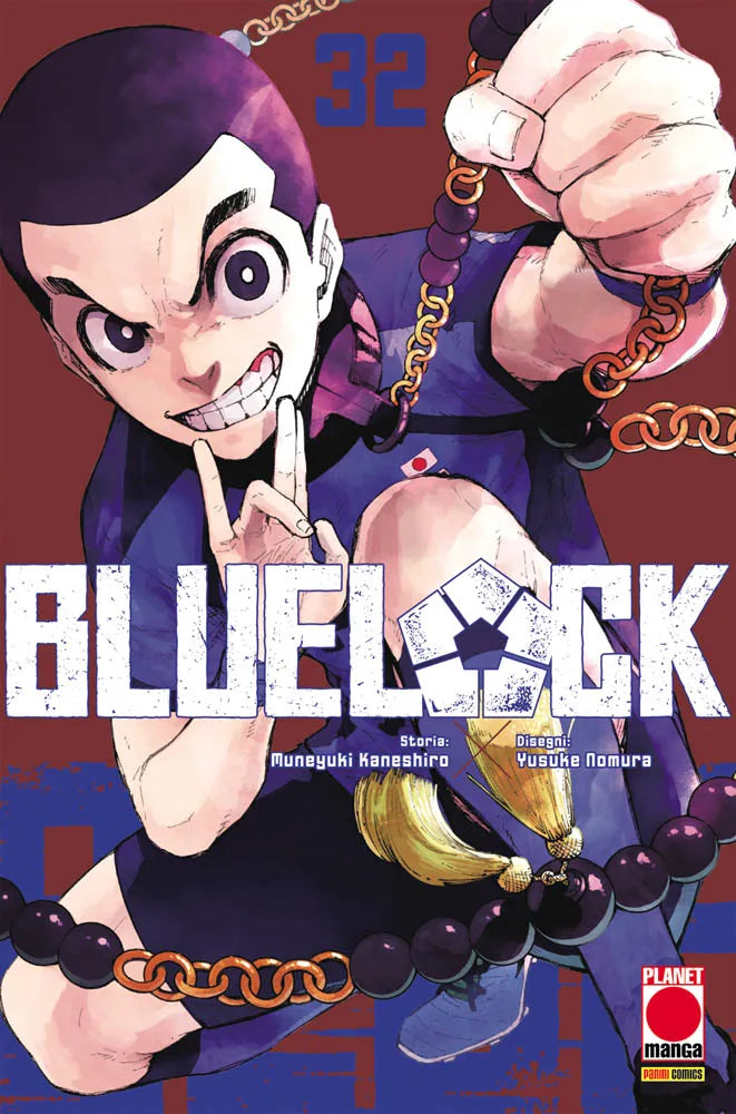 Copertina del manga Blue Lock volume 32. In primo piano è raffigurato a mezzo busto il personaggio Gurimu Igarashi con capelli rasati, grandi occhi rotondi e un ampio sorriso a trentadue denti. Indossa la maglia blu del progetto e stringe un pugno in alto sollevando una catena dorata unita a una collana di grandi grani da preghiera scuri. Al centro campeggia il titolo Blue Lock a grandi lettere bianche.