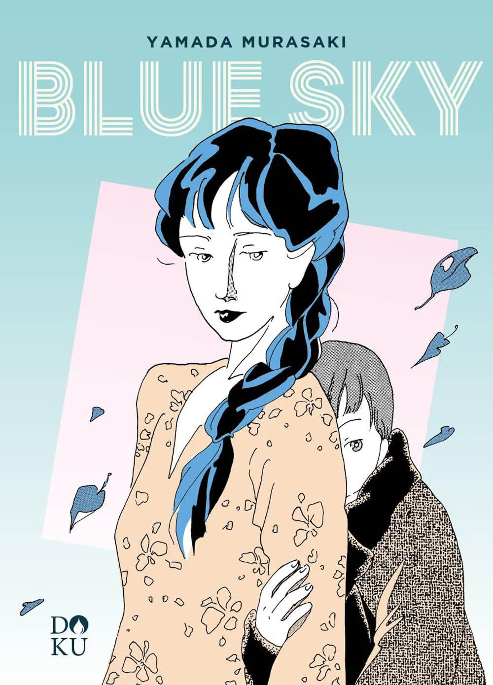 Copertina del volume manga 'Blue Sky' di Yamada Murasaki, edito da Coconino Press per la collana Doku. L'illustrazione artistica e minimale su sfondo azzurro ritrae in primo piano la protagonista Aiko con lunghi capelli scuri acconciati in una treccia e abiti tradizionali floreali, con alle spalle la figura di un giovane uomo che fa capolino dietro di lei, affiancati da foglie blu fluttuanti, dal titolo 'BLUE SKY' in alto e dal marchio DOKU in basso a sinistra.