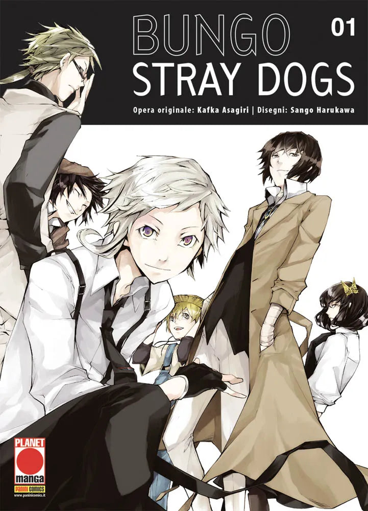 Copertina del manga Bungo Stray Dogs volume 1. Al centro spicca un ragazzo con capelli bianchi e corti, affiancato da un uomo sorridente che indossa un lungo cappotto beige. Sullo sfondo compaiono altri personaggi del manga, mentre nella parte superiore campeggia il titolo della serie in lettere bianche su sfondo nero.