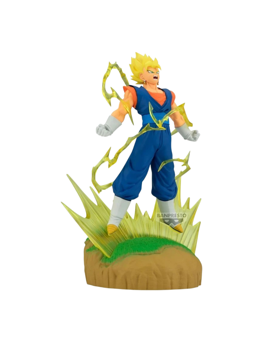 Figure di Vegito Super Saiyan di Dragon Ball Z in posa fiera, fluttuante su una base rocciosa circondato da effetti di aura e fulmini in plastica gialla traslucida.