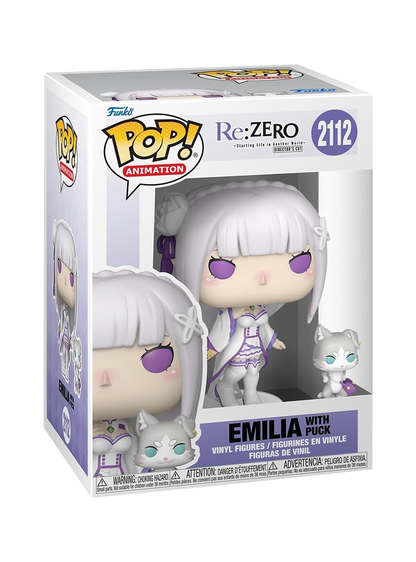 Funko POP! Animation numero 2112 di Emilia (Re:Zero) con il suo abito bianco e viola, accompagnata dalla piccola figure del gatto spirito Puck al suo fianco.