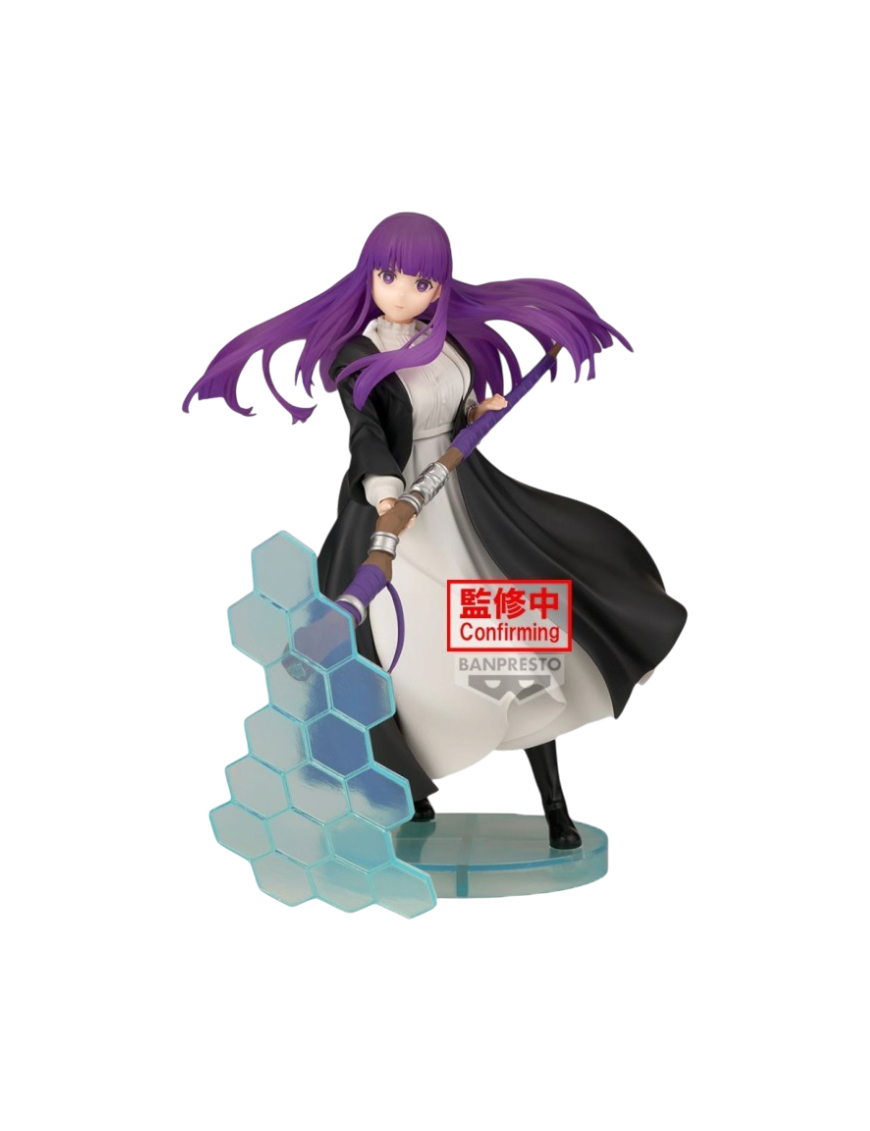 Statuetta figure di Fern con bastone e scudo magico della linea Effectreme Banpresto.