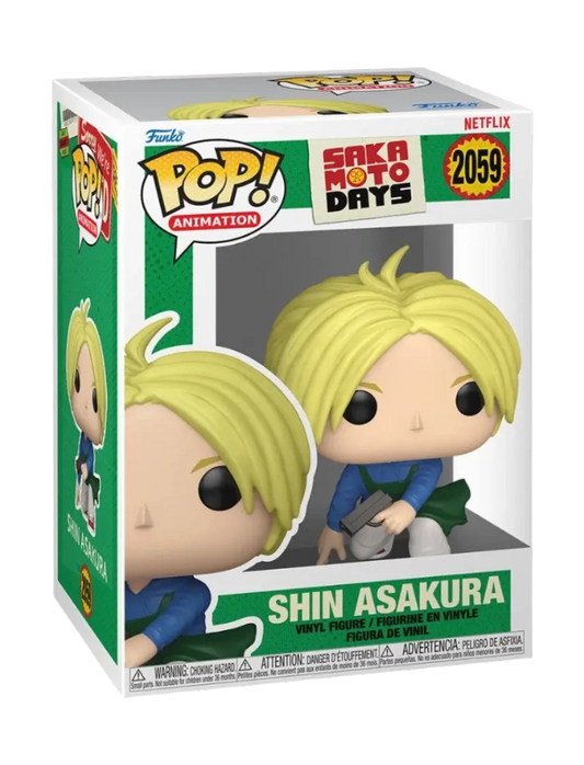 Scatola e figure in vinile del Funko Pop! Animation numero 2059 di Shin Asakura dalla serie Sakamoto Days. Il personaggio biondo è accovacciato, indossa un grembiule verde e impugna una pistola.
