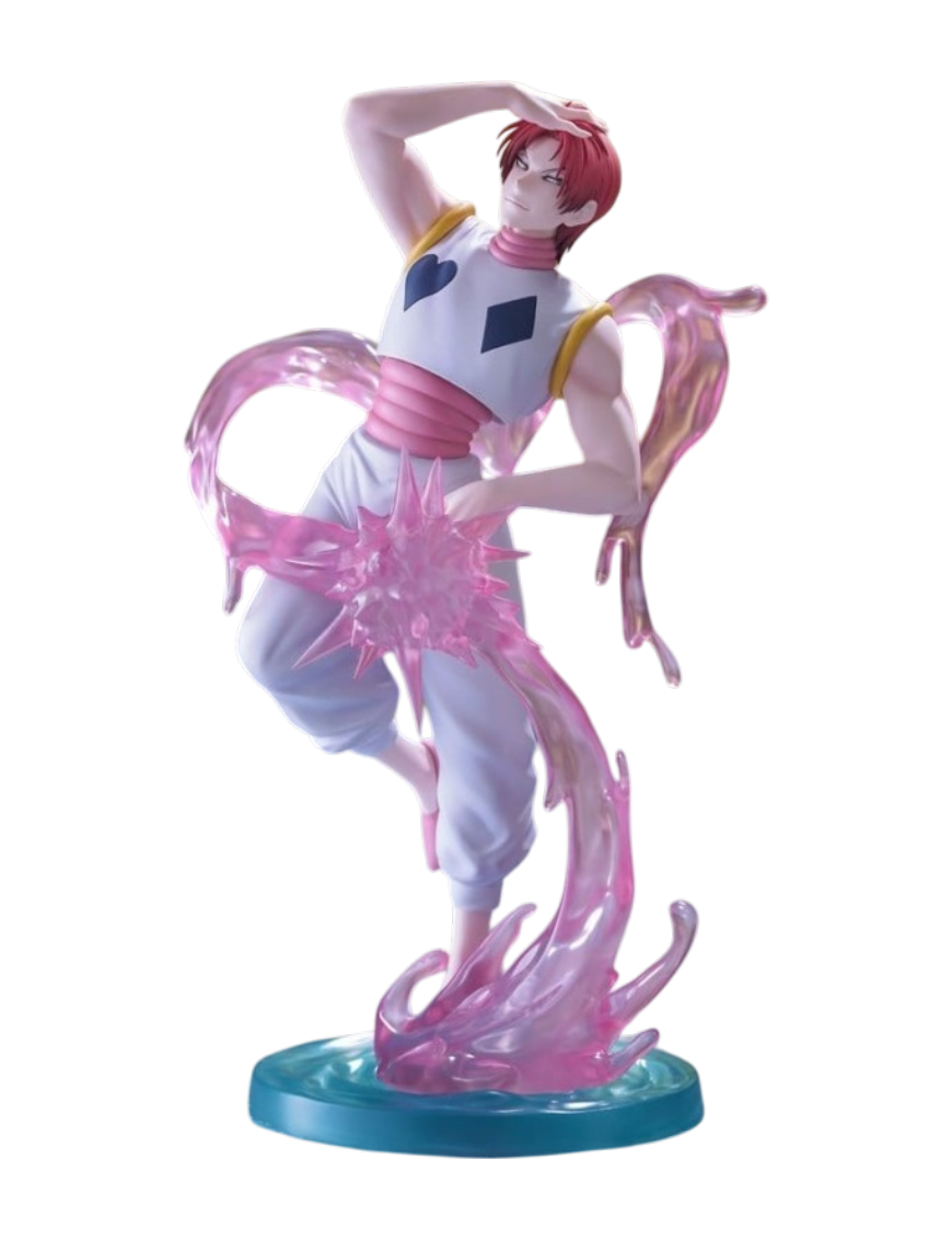Statua da collezione di Hisoka Morrow della linea Exceed Creative Model di FuRyu per Hunter x Hunter su sfondo nero. L'illustrazione ritrae Hisoka con i capelli fucsia in una posa teatrale ed elegante mentre porta una mano alla testa, vestito con la classica tenuta bianca con i simboli del cuore e del quadro, avvolto da vistosi ed eleganti effetti d'energia traslucidi rosa che simulano la Bungee Gum e partono dalla base circolare azzurra.