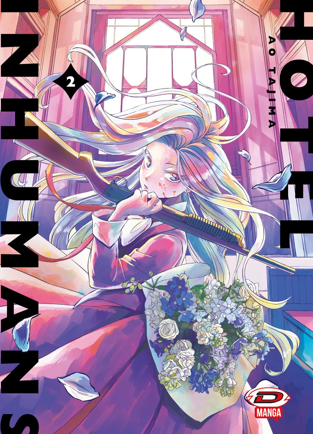 Un personaggio femminile (probabilmente un'ospite o la sicaria Ringo) con lunghi capelli chiari e un fucile in spalla, tiene in mano un bouquet di fiori bianchi e blu in un ambiente luminoso ed elegante, sulla copertina di Hotel Inhumans Vol. 2.