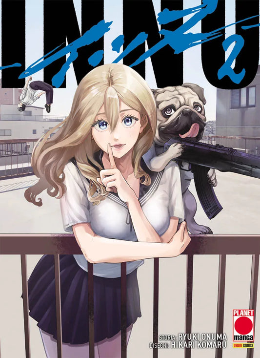 Copertina del manga Innu Vol. 2 di Ryuki Onuma e Hikari Komaru edito da Panini Planet Manga con Sally in divisa scolastica e il carlino Innu armato di fucile d'assalto.   