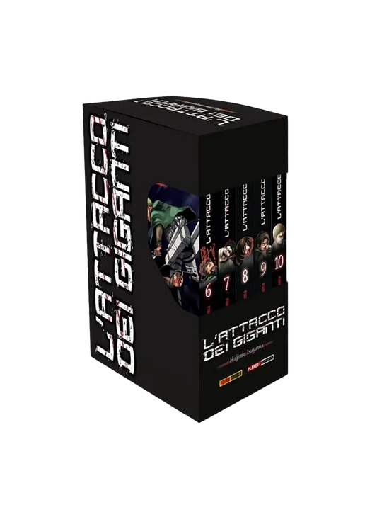 Cofanetto da collezione nero del manga L'Attacco dei Giganti (Cofanetto 2). Sul lato sono visibili le coste dei volumi dal 6 al 10 con illustrazioni dei personaggi e il logo Panini Planet Manga.