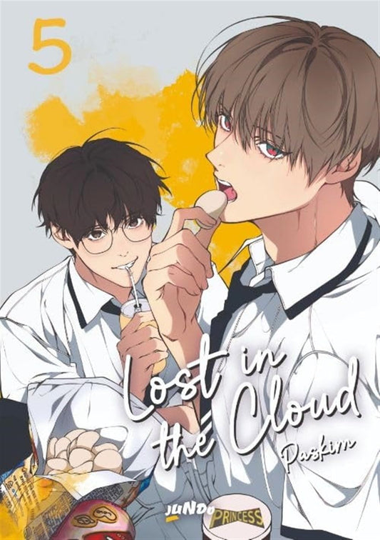 Copertina del manhwa Lost in the Cloud 5. Due ragazzi in uniforme scolastica bianca mangiano degli snack su sfondo giallo e grigio; il ragazzo castano in primo piano addenta un dolcetto, mentre l'altro con gli occhiali beve da una lattina.