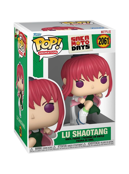 Funko Pop! numero 2061 di Lu Shaotang da Sakamoto Days; la figure in vinile mostra il personaggio con capelli rossi e vestito verde in una posa dinamica mentre sferra un calcio volante a mezz'aria.