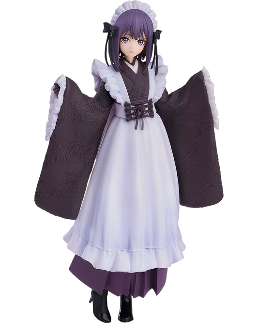 Figure Pop Up Parade di Marin Kitagawa da My Dress-Up Darling in versione School Festival. La ragazza indossa un elegante abito wa-maid, che unisce un kimono scuro con rose in rilievo a un grembiule bianco con volant.