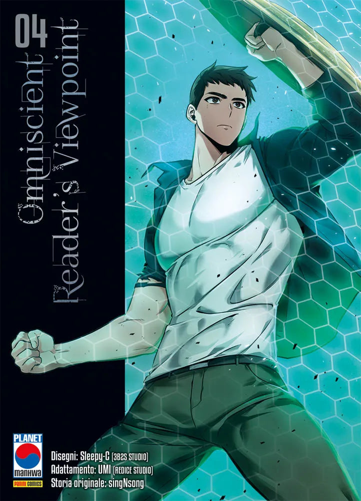 Copertina del quarto volume in italiano del manhwa 'Omniscient Reader's Viewpoint' di singNsong, UMI e Sleepy-C, edito da Panini Planet Manga. L'illustrazione mostra in primo piano Lee Hyunsung con t-shirt bianca e pantaloni scuri mentre impugna uno scudo dorato circondato da un campo di forza difensivo esagonale di colore verde luminoso.