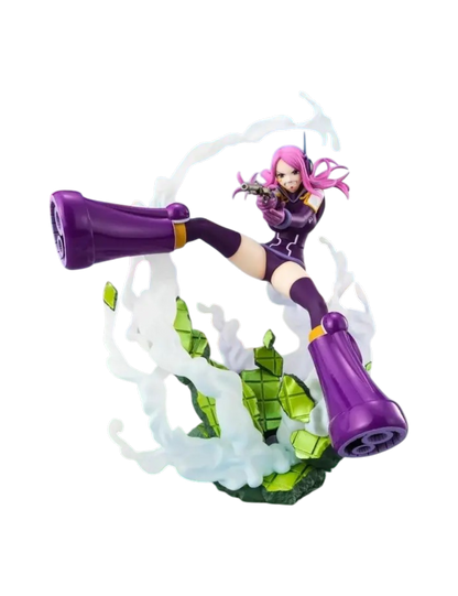 Statua Figuarts ZERO di Jewelry Bonney da One Piece. La figure mostra la piratessa a mezz'aria con outfit viola dell'arco di Egghead, pistola in pugno e circondata da effect parts di fumo e detriti.