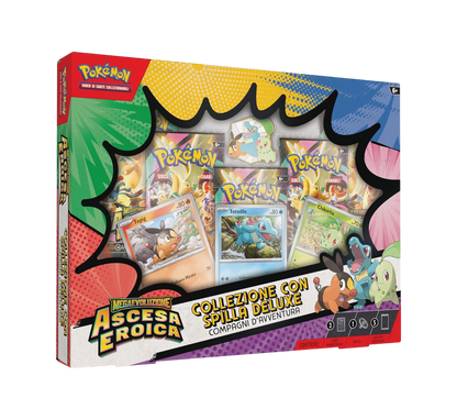 Confezione del box da collezione del GCC Pokémon "Collezione con Spilla Deluxe Compagni d'Avventura" dell'espansione Megaevoluzione: Ascesa Eroica, caratterizzata da una finestra a forma di fumetto che mostra le carte olografiche di Tepig, Totodile e Chikorita, la spilla abbinata e i pacchetti d'espansione.