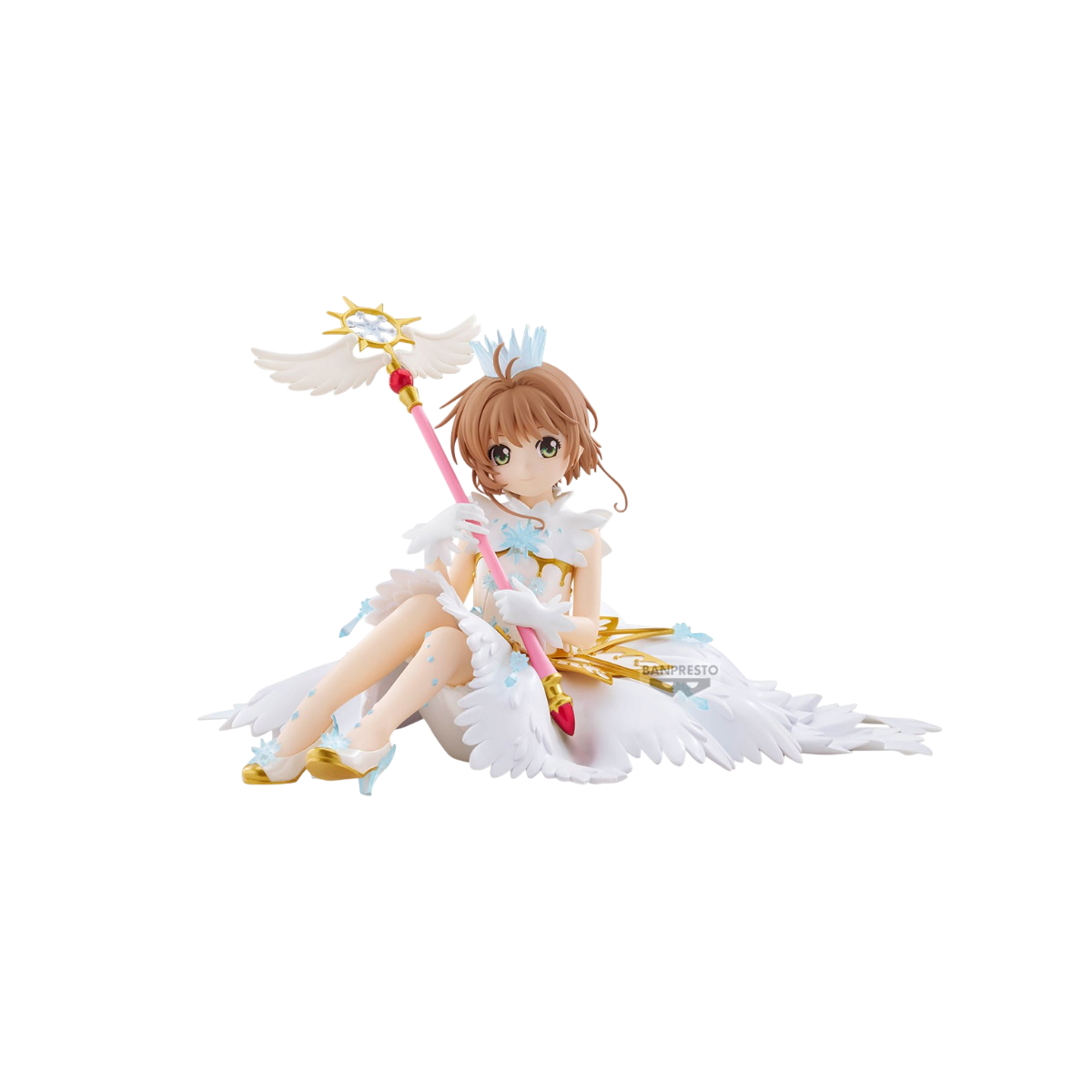 Statuetta figure di Sakura Kinomoto seduta con abito bianco e Scettro dei Sogni da Cardcaptor Sakura Clear Card Banpresto.