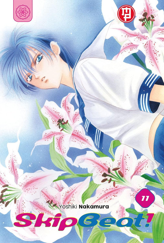 Copertina del volume 11 di Skip Beat! edito da Magic Press con Kyoko in divisa alla marinara tra gigli rosa.