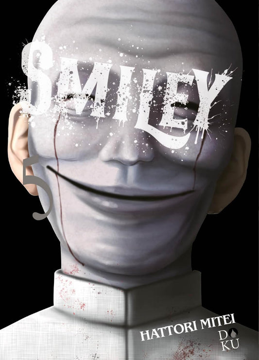 Copertina del manga Smiley volume 5 di Coconino Press. Un'illustrazione ravvicinata e inquietante mostra in primo piano un volto maschile grigio e calvo, simile a una maschera di cera, caratterizzato da un sorriso forzato ed estremamente ampio. Dagli occhi chiusi scendono due rivoli di sangue. Sopra gli occhi compare il titolo SMILEY scritto con un effetto di vernice bianca spray, mentre sulla sinistra risalta il numero 5.