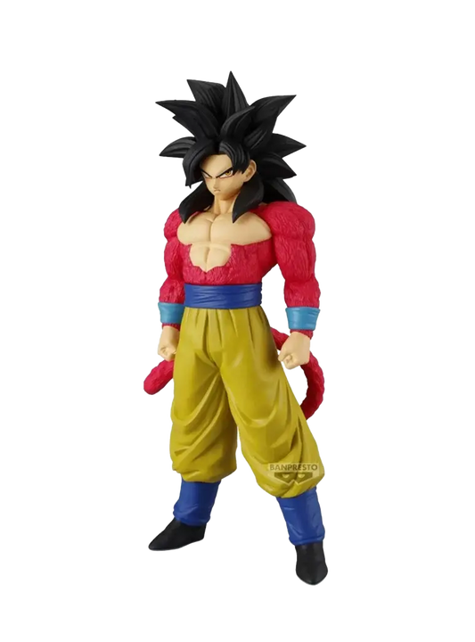 Figure a corpo intero di Son Goku trasformato in Super Saiyan 4 da Dragon Ball GT; il personaggio ha lunghi capelli neri, il corpo ricoperto di pelliccia rossa, coda rossa e indossa pantaloni gialli con fascia blu. Ha un'espressione seria e sta in piedi con i pugni chiusi.