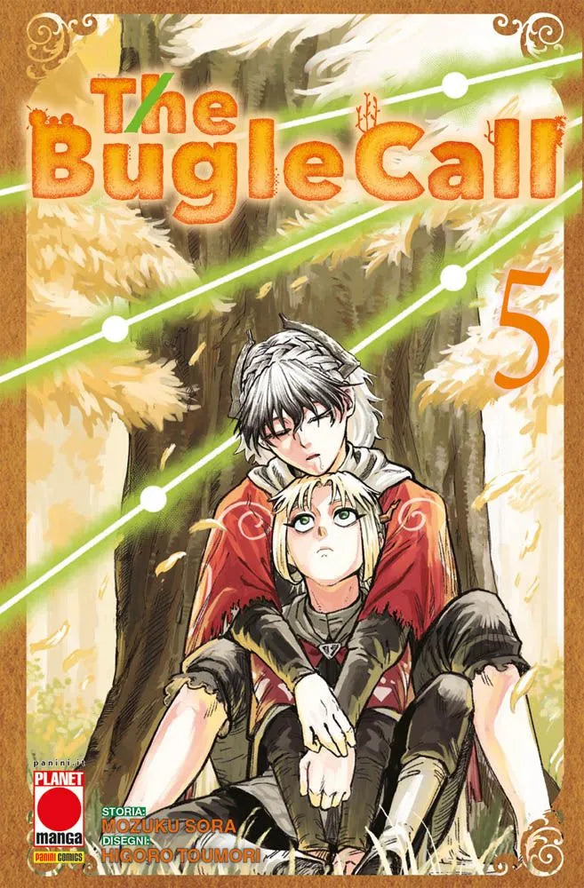 Copertina del manga The Bugle Call Vol. 5 edito da Panini Planet Manga. L'illustrazione dall'atmosfera autunnale mostra due personaggi seduti a terra e appoggiati contro il massiccio tronco di un grande albero. Un ragazzo dai capelli argentati, vestito con un mantello rosso, riposa pacificamente a occhi chiusi appoggiando il mento sulla testa del giovane Lucas, seduto davanti a lui. Lucas ha un'espressione malinconica e lo sguardo rivolto verso l'alto.