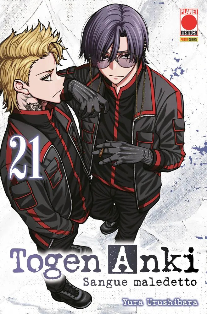 Copertina del manga Togen Anki: Sangue Maledetto volume 21 edito da Planet Manga; l'illustrazione mostra due personaggi in divisa nera e rossa: uno biondo con un tatuaggio sul collo e Mudano Naito con i suoi tipici occhiali scuri.