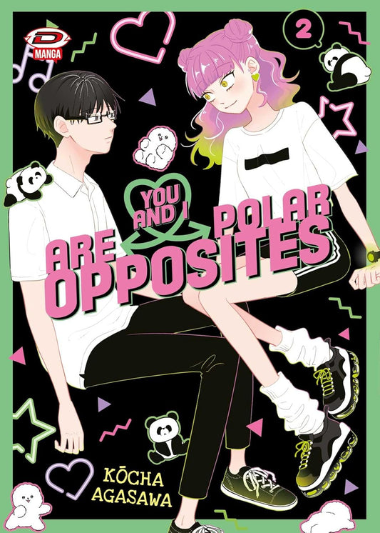 Copertina del secondo volume del manga You And I Are Polar Opposites. L'illustrazione mostra i due protagonisti, un ragazzo con gli occhiali sulla sinistra e una ragazza con capelli sfumati dal rosa al biondo sulla destra, seduti vicini su uno sfondo nero decorato con cuori, stelline e piccoli panda.